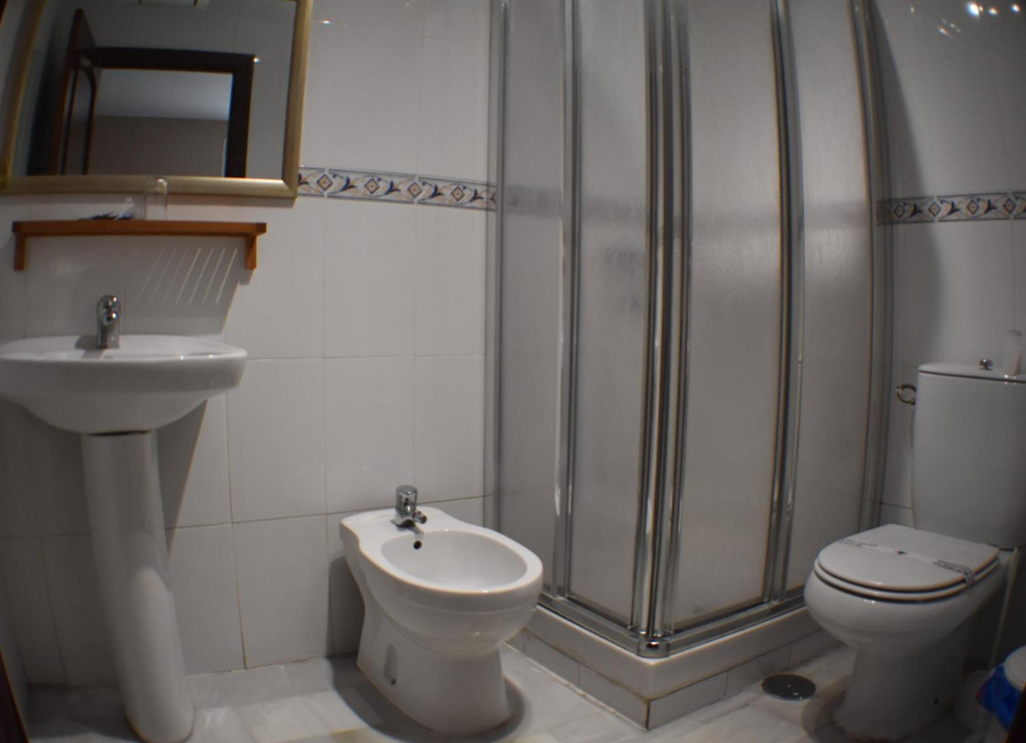 Apartamentos Alamare Севилья Экстерьер фото